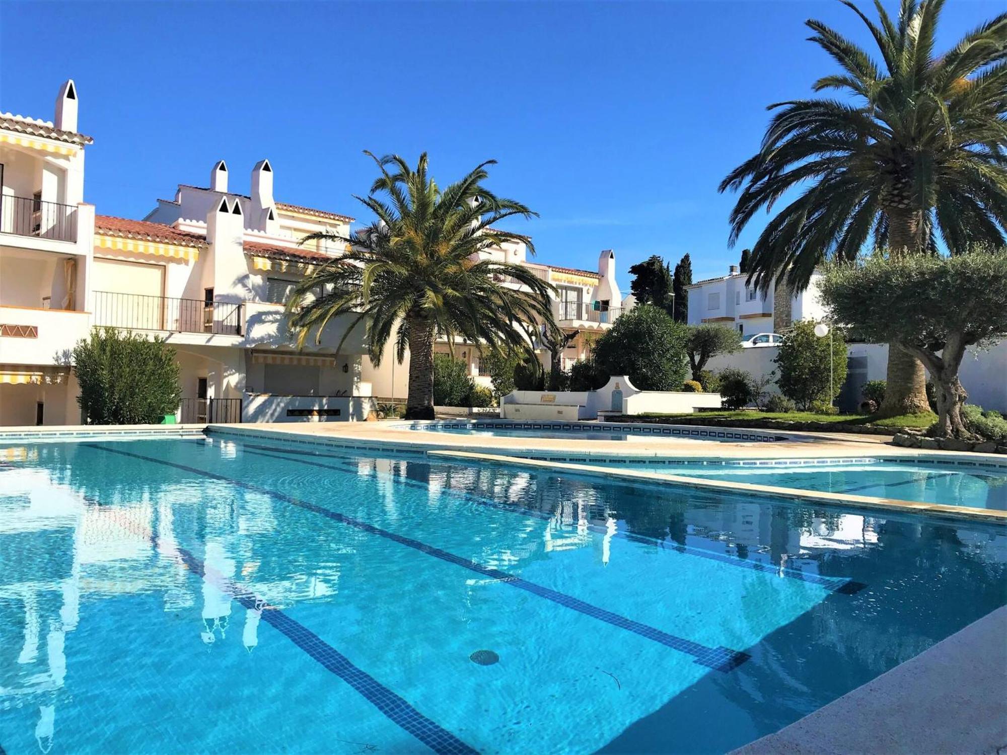 Apartamento En Roses Parking Y Piscina Comunitaria Екстериор снимка